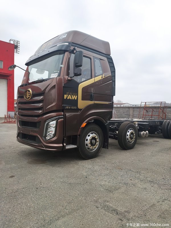 2023款J6V 8*4 520马力载货车 店内现车促销