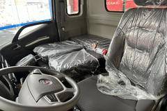 性价比超高的一款车，青春版，132马力，2.3排量，5速变速箱