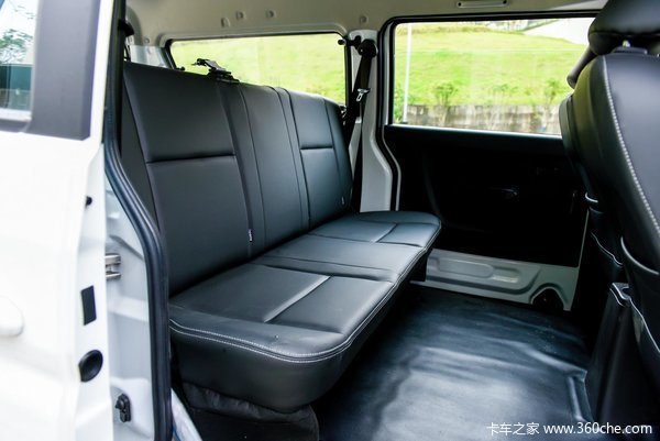 金海狮M中VAN(大面包)限时促销中 优惠0.3万