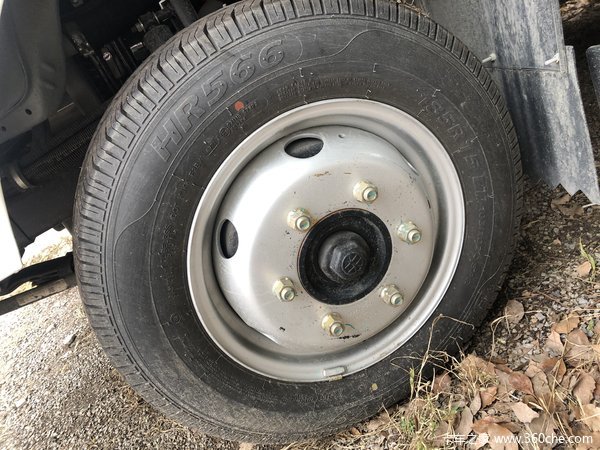 恺达X1柴油厢车，本月促销价6.38米
