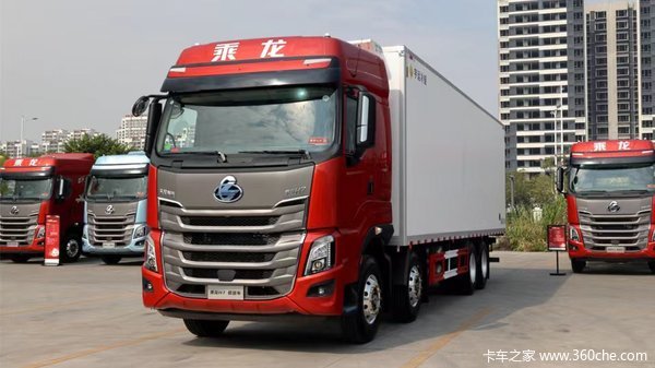 东风柳汽 乘龙H7 8X4 9.5米冷藏车