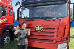 恭喜客户喜提爱车，还有粽子可尝@@@