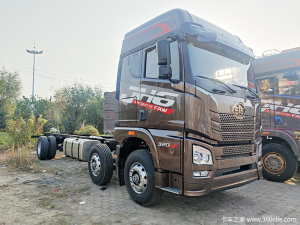 本店现车出售解放JH6 前四后四 7米7、9米6载货车