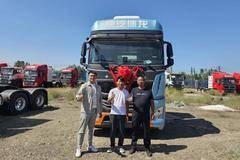 恭喜周师傅 喜提德龙X5000S牵引车