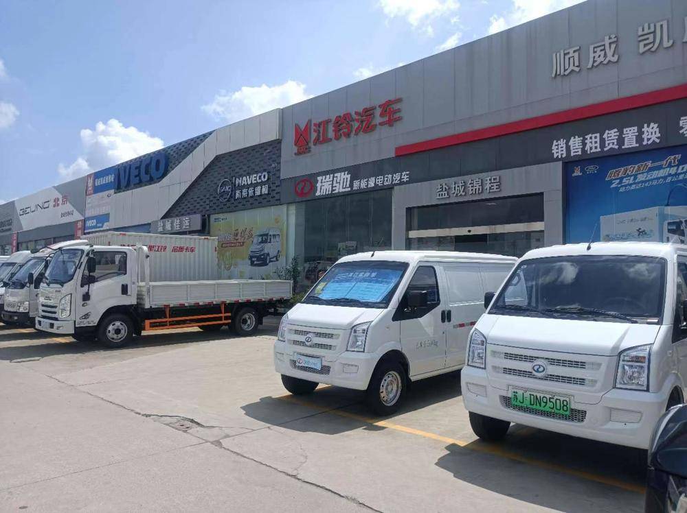 �γǽ��̹����������޹�˾������������