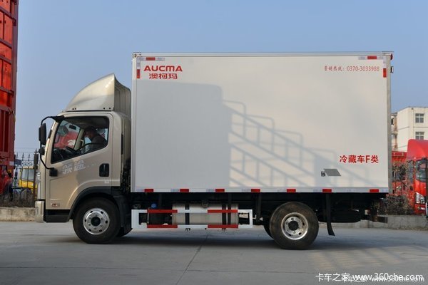 解放 领途 160马力 4X2 4.13米冷藏车，优惠10000