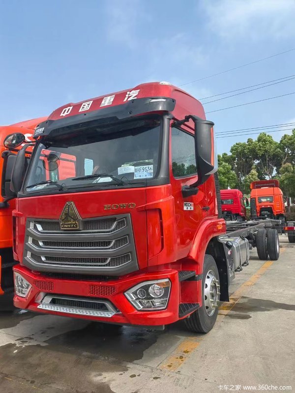 HOWO NX载货车限时促销中 优惠2.69万