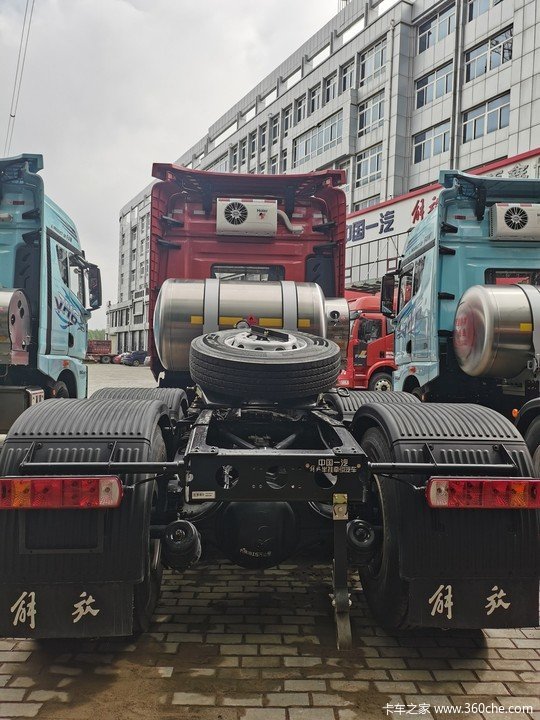 固原市解放JH6 560至尊版牵引车 火热促销中！