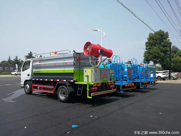 东风原厂洒水车，5-13方现车促销，前冲后洒，可选装雾炮和电子炮