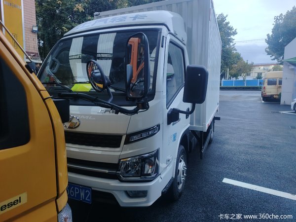 顺丰同款3米6箱车,5.88万标准高配车型