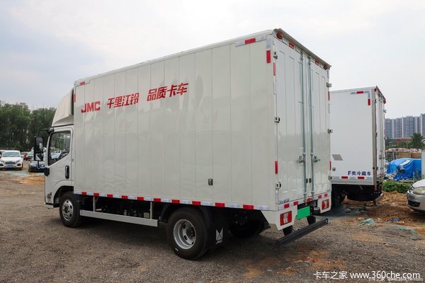 江铃新能源E路达 付188享8888元现金优惠