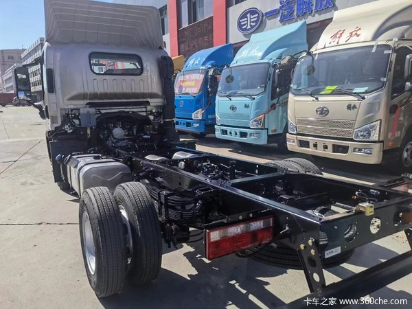 领途康明斯动力宽轮距车型到货,欢迎选购