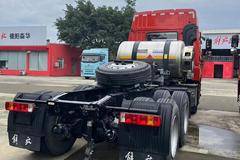 JH5JH5重卡 480马力LNG强势来袭