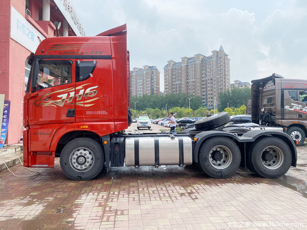 长春市解放JH6 610马力牵引车打折优惠直降1万赶快抢购！