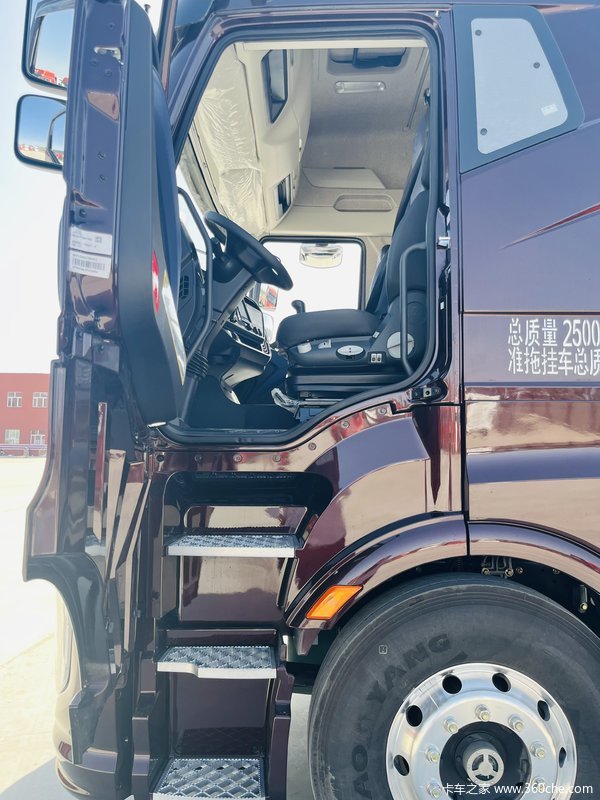 昌吉联强解放J6V 530LNG牵引车 国六现车 本月优惠多多