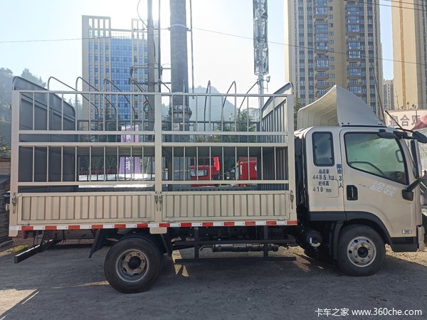 解放领途高端大气超级蓝牌,170匹马力,优惠促销中,欢迎到店咨询