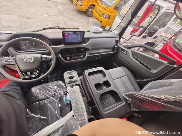 上汽轻卡自动挡特价厢车一台标准配置10.3万起售,仅此一台