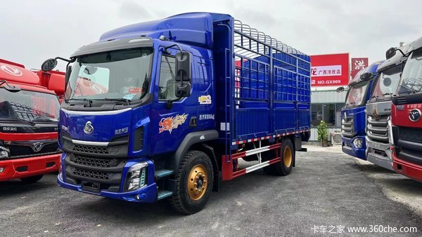 恭喜韦老板 金时吉日喜提新乘龙M3载货车
