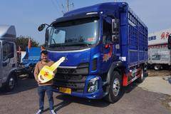 恭喜韦老板 金时吉日喜提新乘龙M3载货车