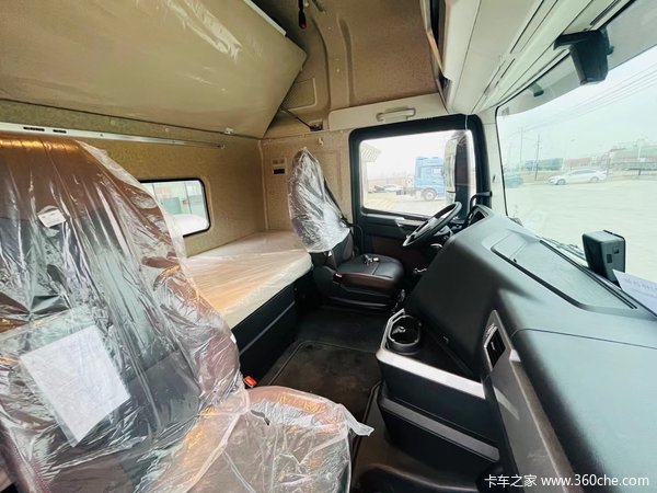昌吉联强解放J7530LNG牵引车 国六现车 本月优惠促销