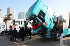 长征氢能环卫车亮相 氢能产品矩阵日益完善