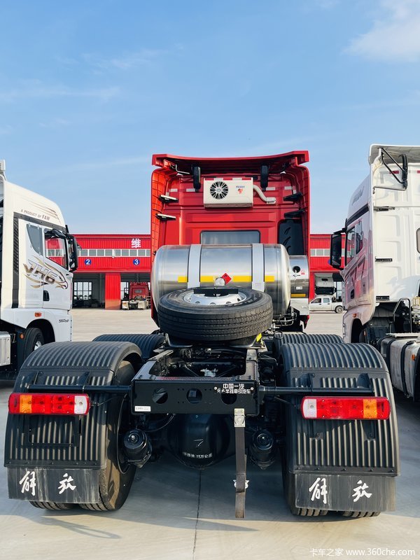 昌吉联强解放JH6560LNG牵引车 国六现车 本月优惠促销