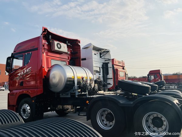 昌吉联强解放JH6560LNG牵引车 国六现车 本月优惠促销