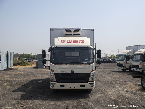 重汽豪沃雪豹冷藏车，一路领鲜，新年优惠季直减万元起，等您来抢购