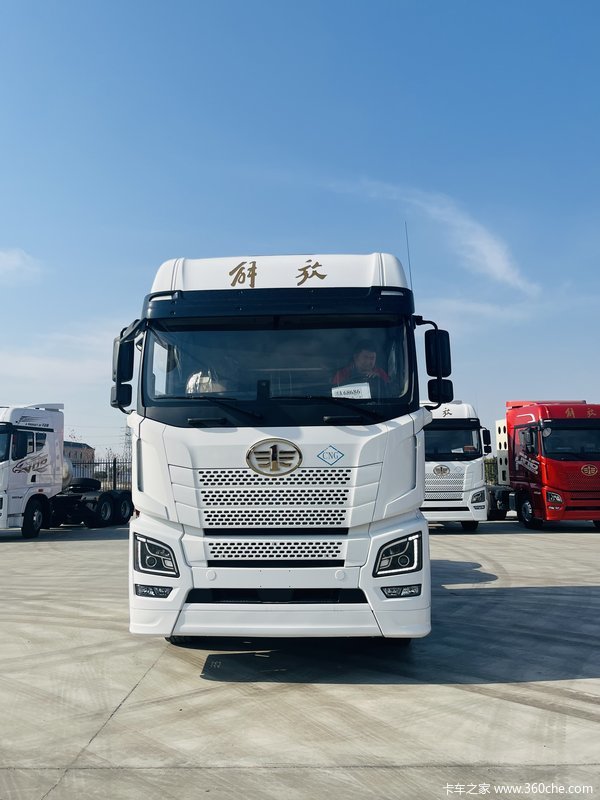 昌吉联强解放JH6530CNG牵引车 国六现车 本月优惠促销