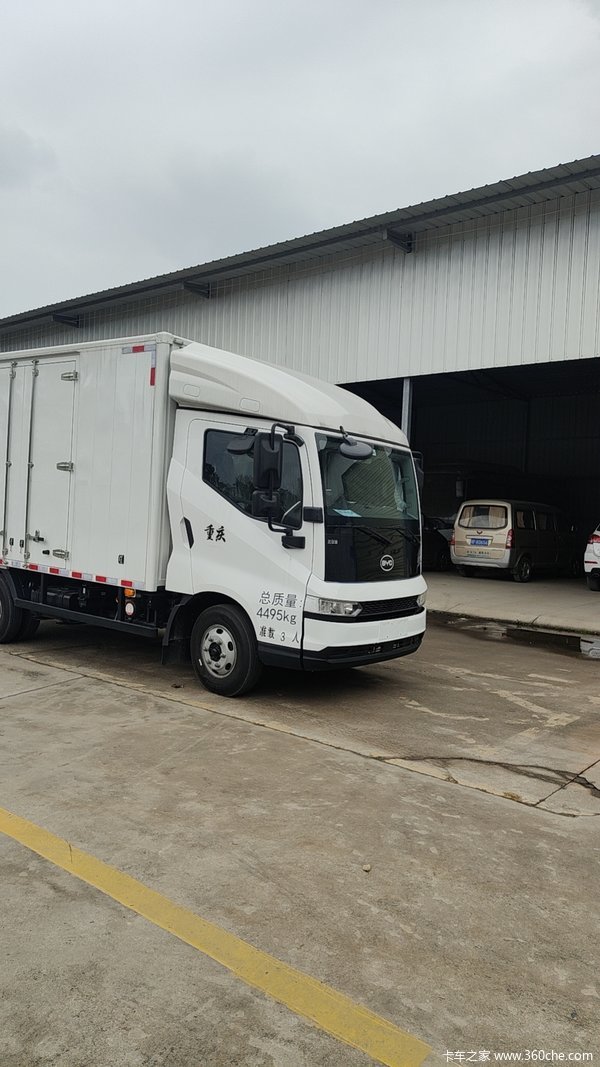比亚迪 T5 纯电、混动，载货车在重庆丰易工贸有限责任公司开售