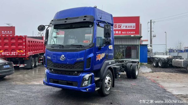 恭喜谭老板 金时吉日喜提新乘龙M3载货车