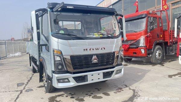 中国重汽豪沃轻卡8AT纯自动挡轻松驾驭