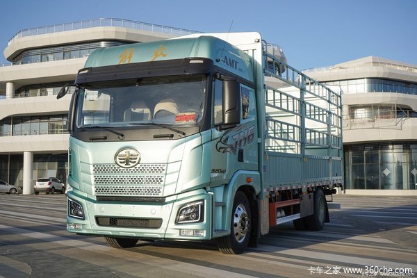 解放JH6 320马力6米8载货车，优惠万元出售