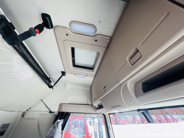 昌吉联强解放JH6460CNG牵引车国六现车 本月优惠促销