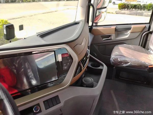 限时特惠,立降0.3万!汉中市天龙旗舰KX牵引车系列疯狂促销中