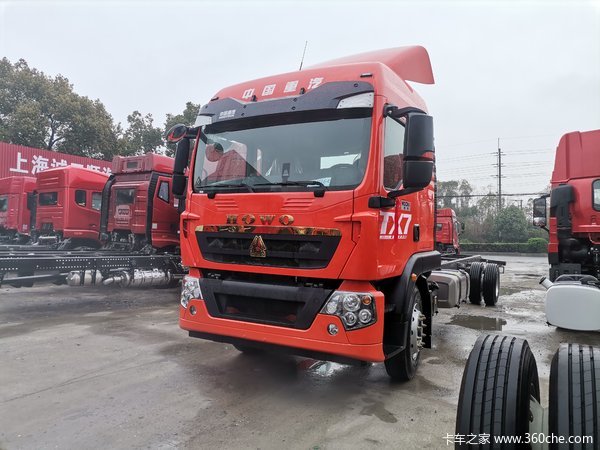 中国重汽 HOWO TX重卡 豪华版 280马力 6X2 9.6米栏板载货车(ZZ1257M56CGE1)