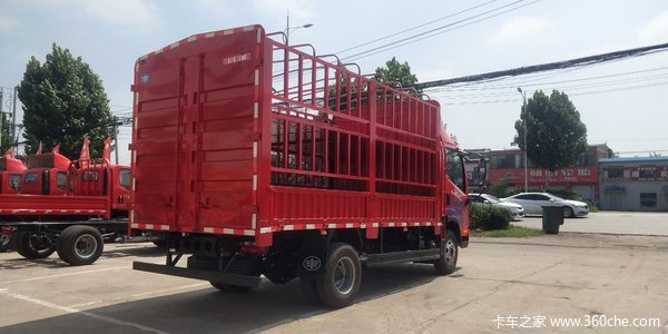 解放 J6F 160马力 4.16米单排仓栅式轻卡