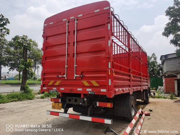 购6.8米LNG载货车，让你赢在起跑线