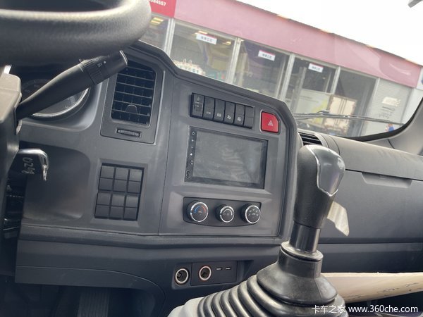 恭喜海口客户 喜提悍将载货车！今天出发