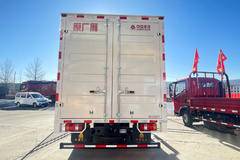 中国重汽HOWO轻卡170马力重载版厢式运输车