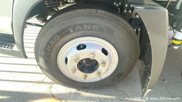中国重汽HOWO轻卡170马力重载版厢式运输车