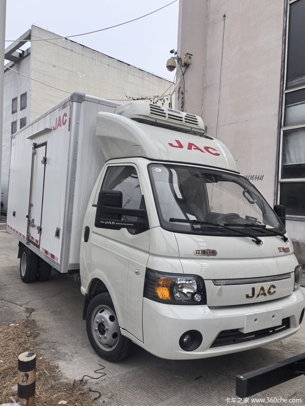 江淮恺达汽油冷藏车 3.1米车厢 后双轮