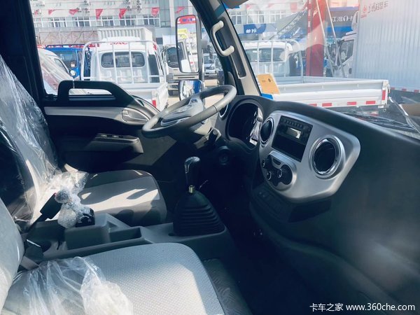 江淮H5 4.2米柴油高栏车 142马力