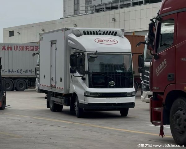 乳业冷链成本大降!比亚迪 T5 新能源冷藏车成 “降本神器”