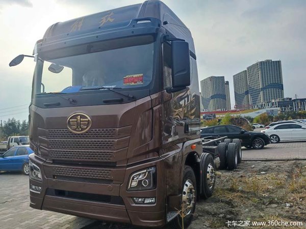 现车出售，解放JH6 580马力前四后八 9米6 载货车