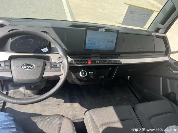 可油可电无续航焦虑 比亚迪T5DM轻卡综合续航可达650KM
