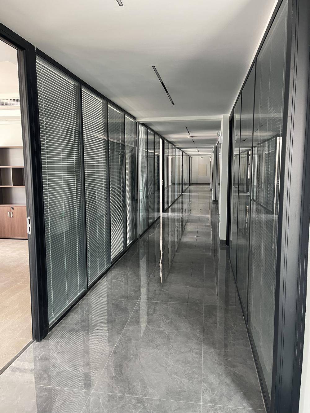 ���Ϻ������ó�����޹�˾