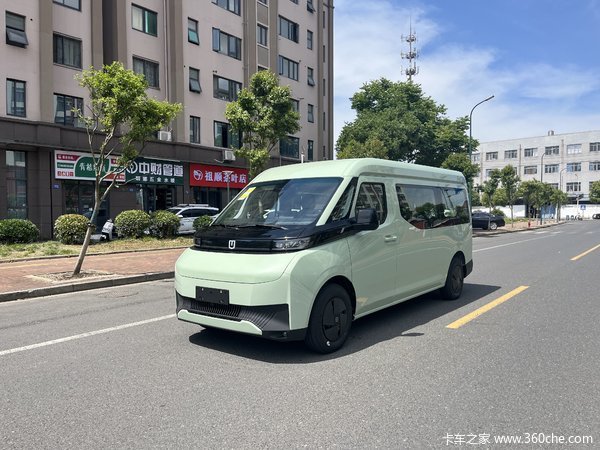 远程 超级VAN 2024款 驭程版 纯电动中轴中顶轻客 宁德时代68kWh