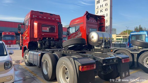 盐城佳运 鹰驰6*4牵引 LNG 新车到店 欢迎致电详谈