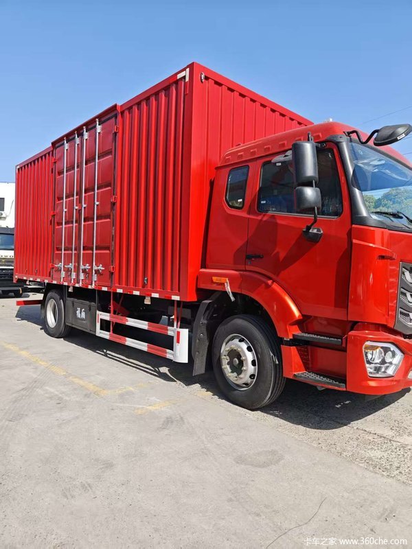 中国重汽豪沃NX6米8四缸载货车公告齐全